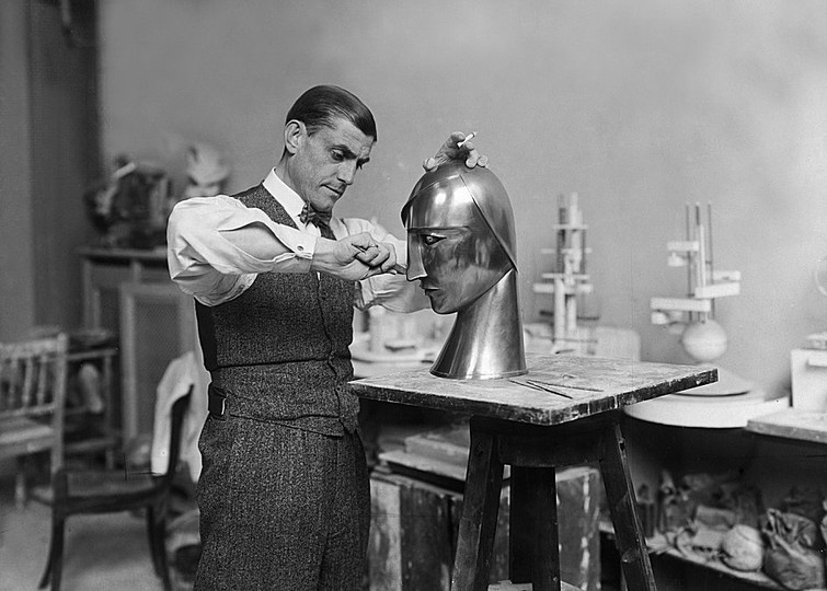 .